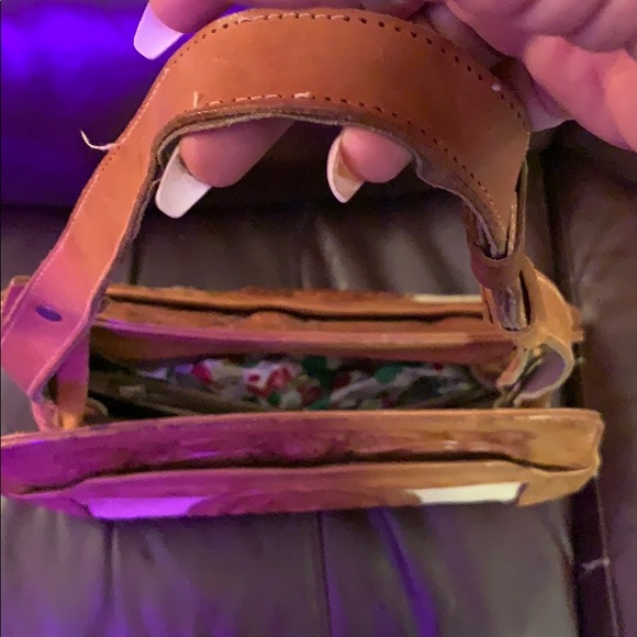 Handmade cowhide shoulder bag - Picture 8 of 8